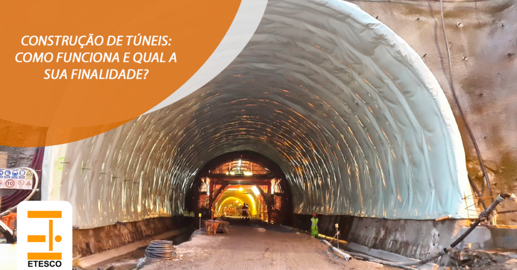 A imagem mostra um túnel em construção.