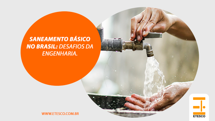 Mãos lavando-se sob torneira com água corrente, em cenário simples de uso doméstico.